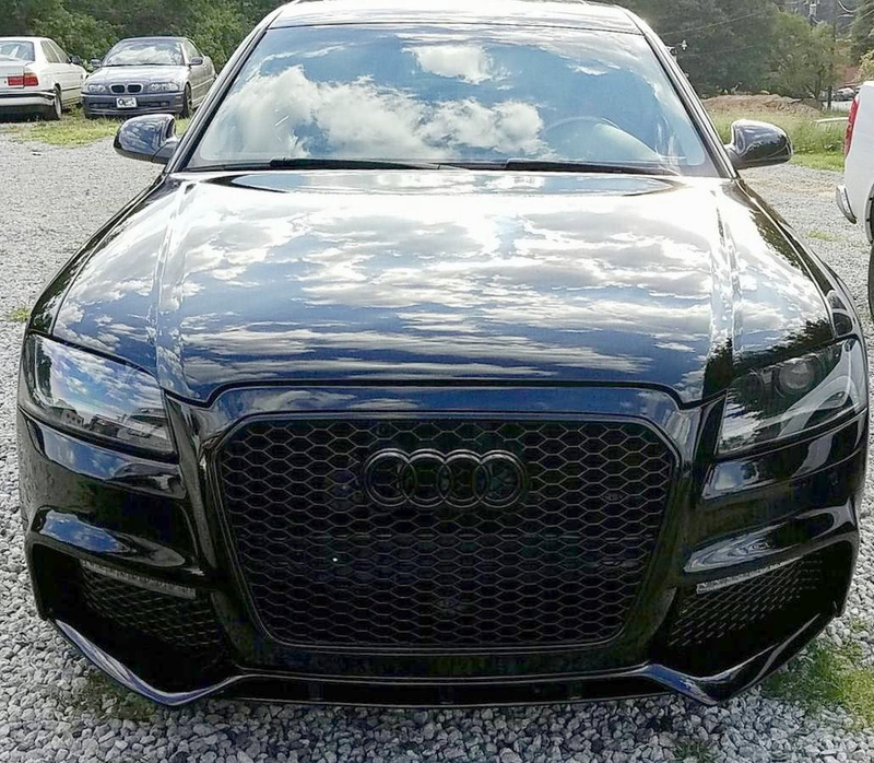 Illustration for article titled At $25,000, Could This 2006 Audi A8 W12 Executive Be Your Stealthy Super Saloon?